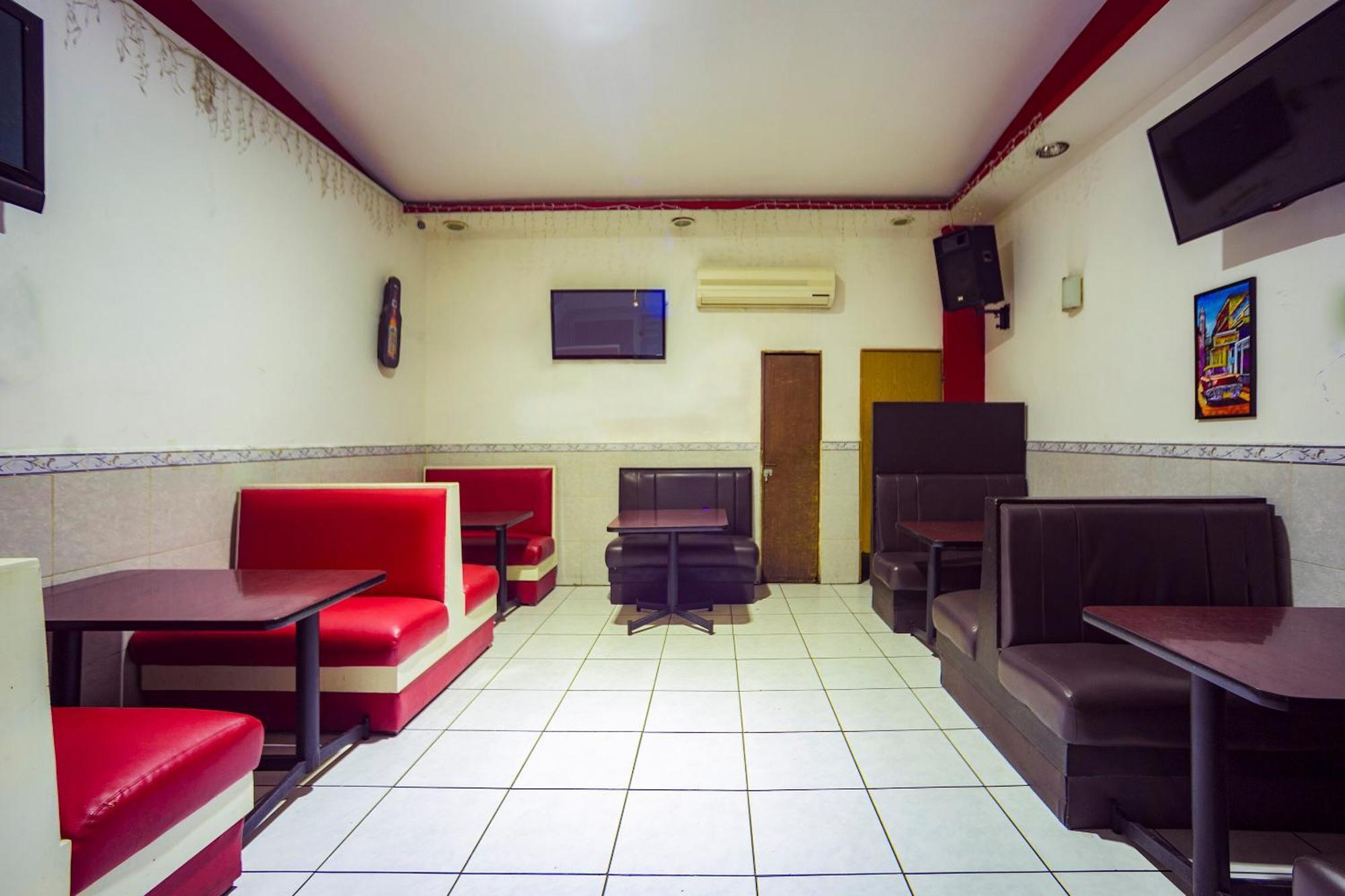 Capital O Hotel Diro, מונטריי מראה חיצוני תמונה