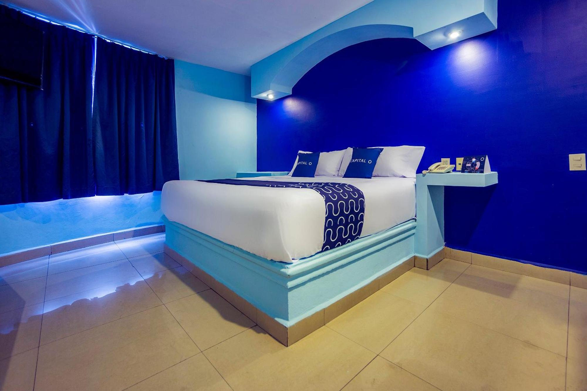Capital O Hotel Diro, מונטריי מראה חיצוני תמונה