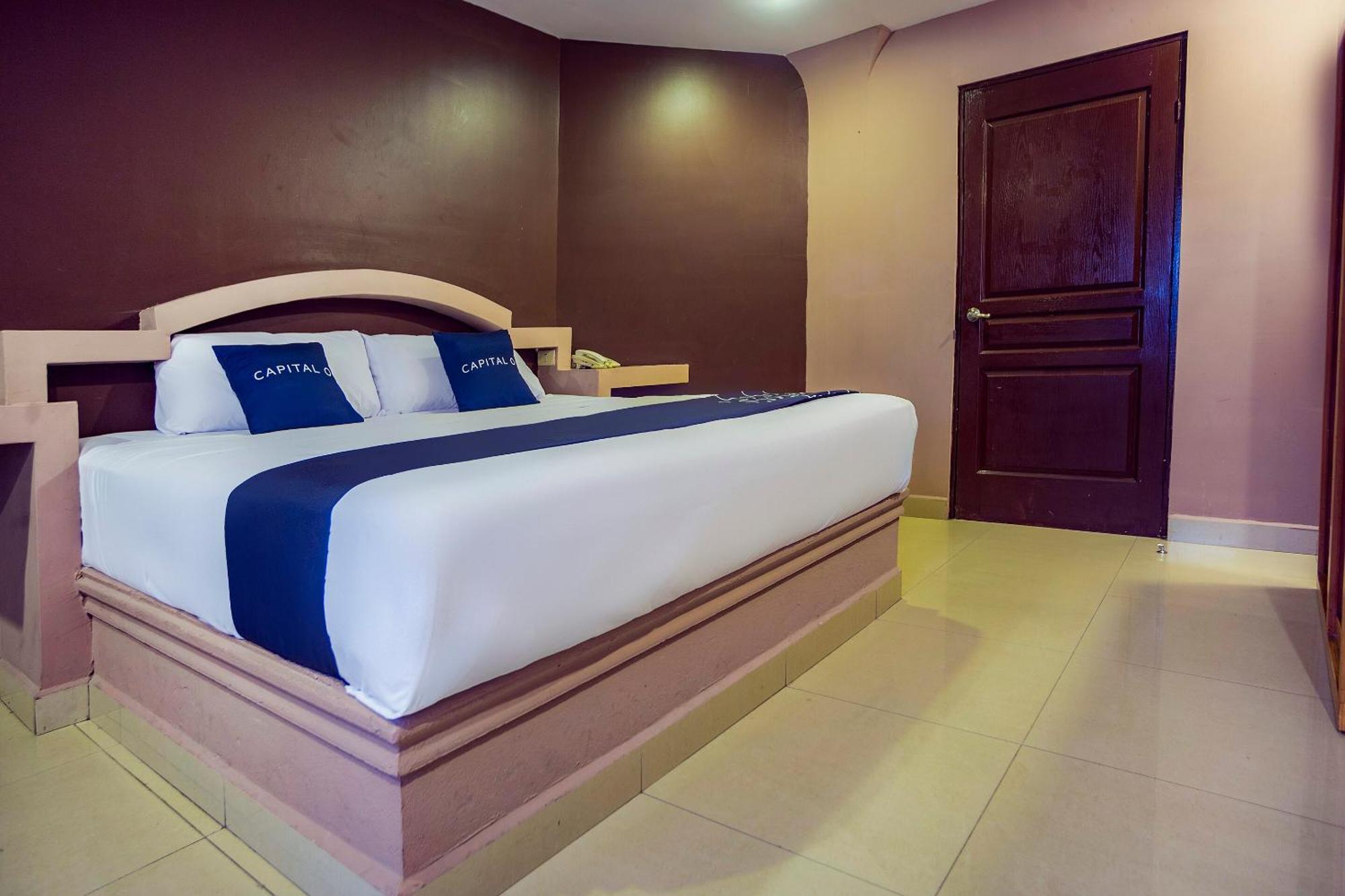 Capital O Hotel Diro, מונטריי מראה חיצוני תמונה