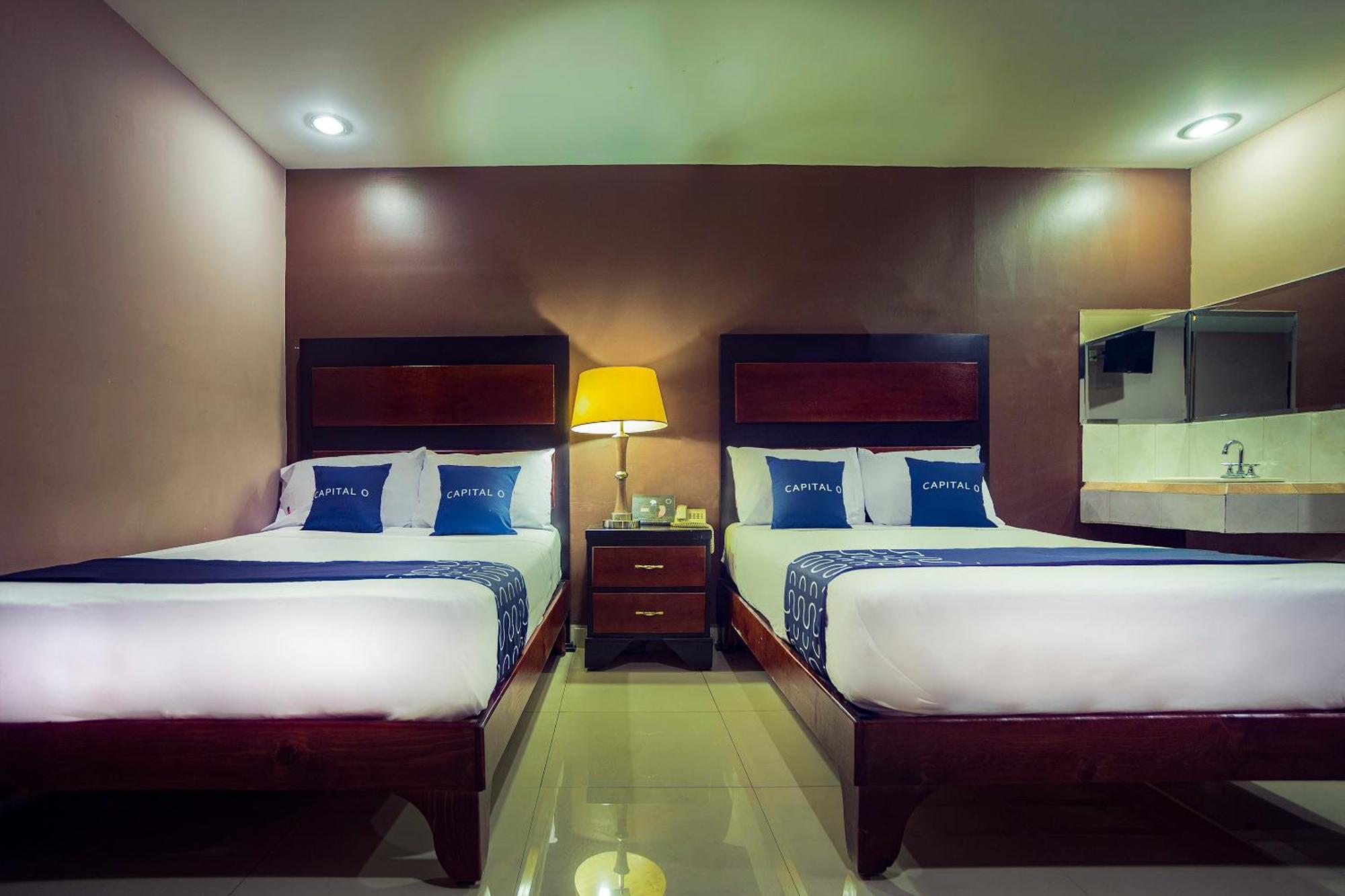 Capital O Hotel Diro, מונטריי מראה חיצוני תמונה